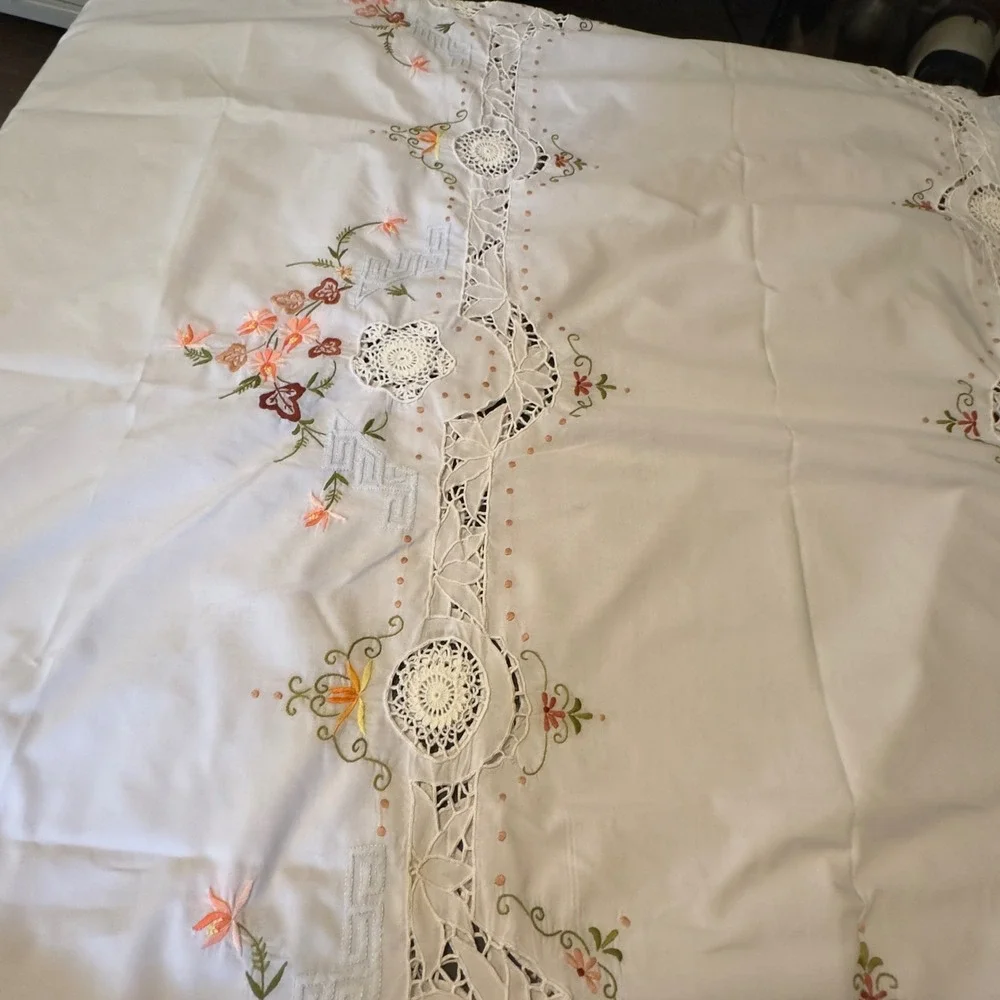 Vintage Tablecloth Floral Hand Embroidered Crochet Lace 116x66 Cottagecore